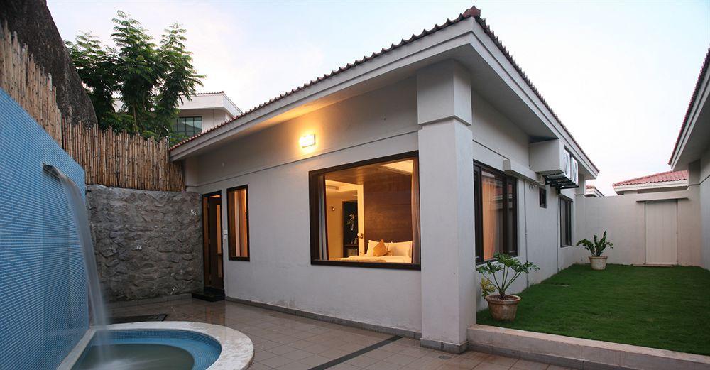 Hotel Oh Biz Premier At Leonia Hyderabad Exterior foto