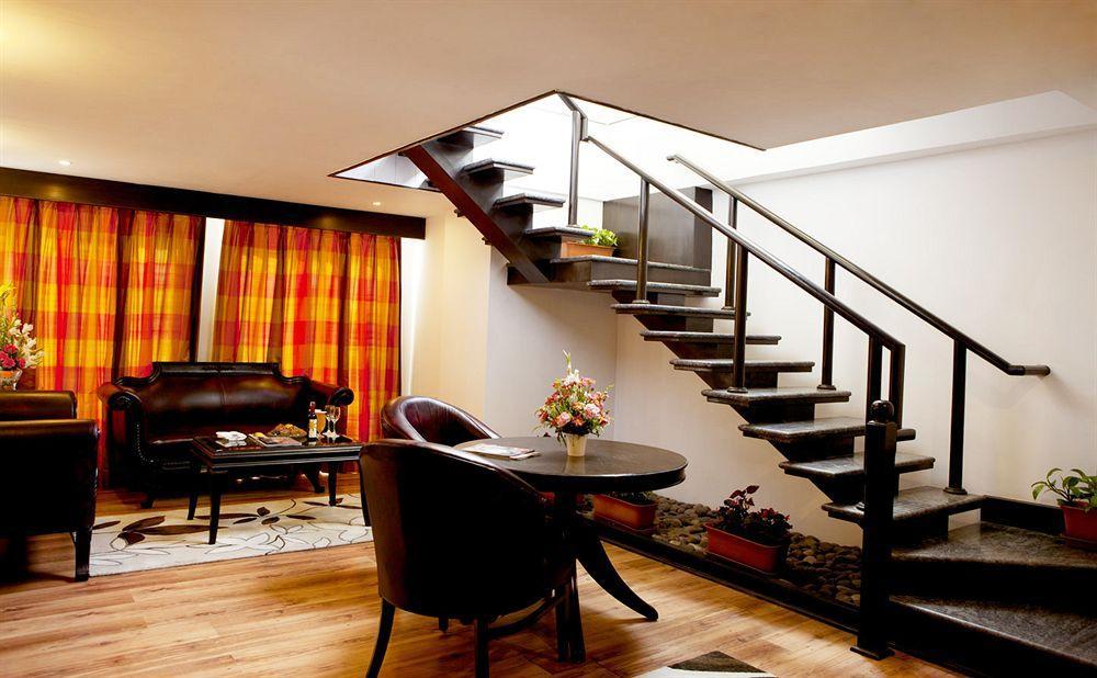 Hotel Oh Biz Premier At Leonia Hyderabad Exterior foto