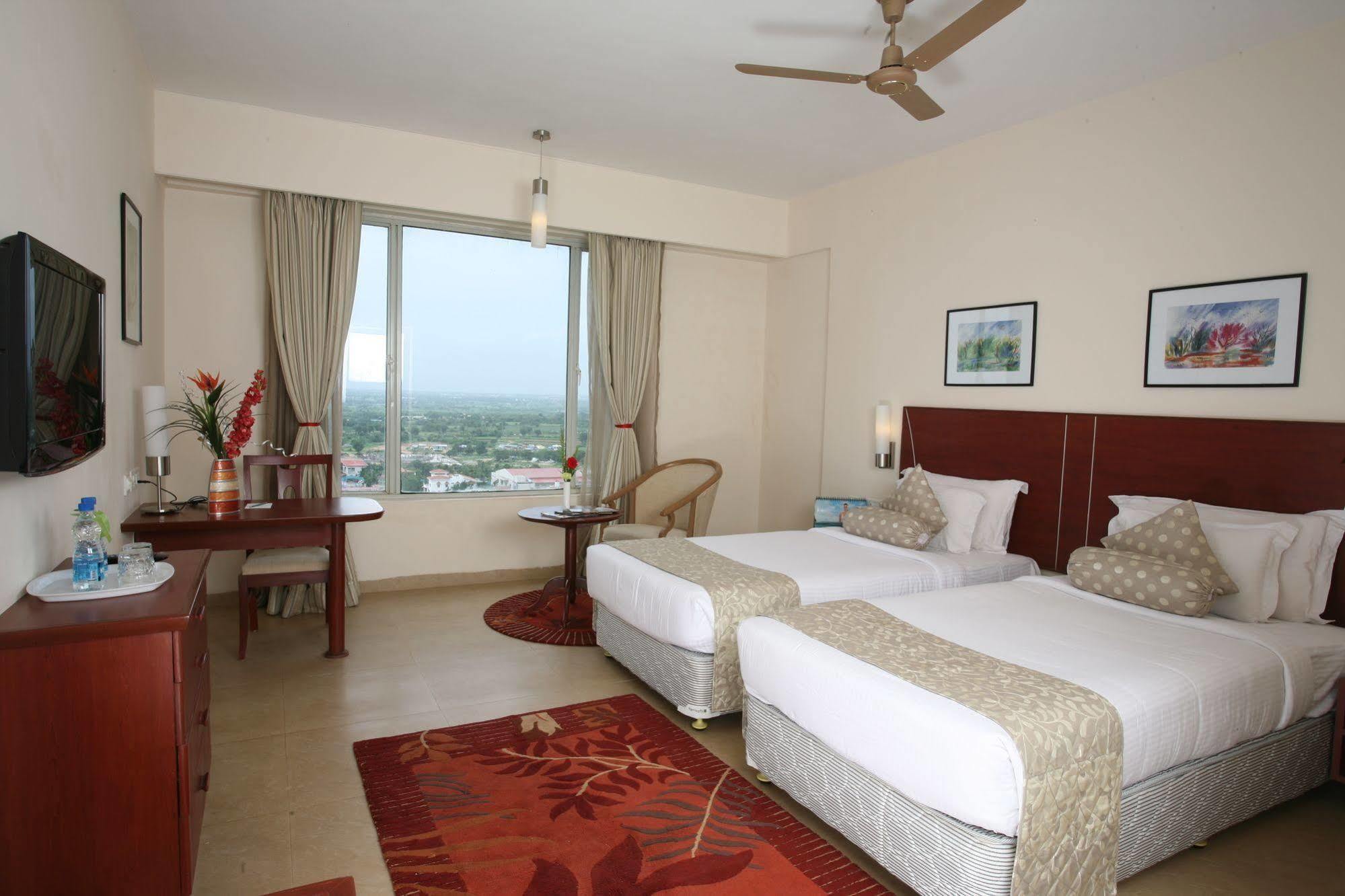 Hotel Oh Biz Premier At Leonia Hyderabad Exterior foto